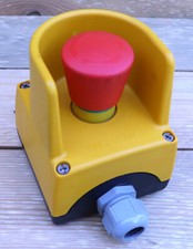 Siemens Not-Aus Schalter 3SB3 801-ODF3 mit 2x 3SB3423-OC Gebraucht super Zustand