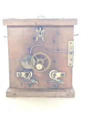 altes Federaufzug Uhrwerk für