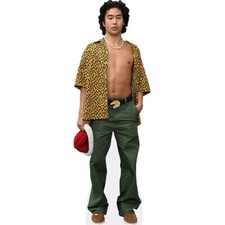 Nico Hiraga (Green Trousers) Pappaufsteller mini