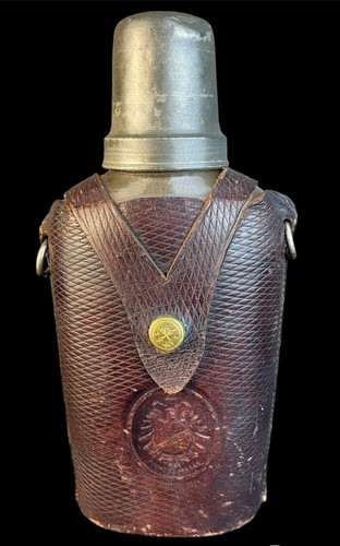 Antike trinkflasche flachmann - trinkflasche,