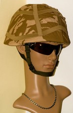 Britischer Helmbezug für