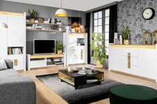 Moderne, elegante Vitrine mit