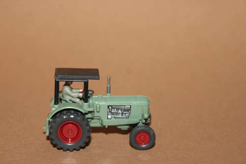 Wiking traktor 87 - , 1:87
