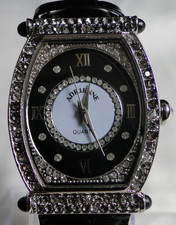 Schwarz/Silberne ADRIENNE Quarz Analog Damen Armbanduhr mit Schmucksteine