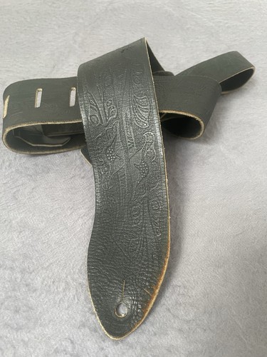 Vintage guitar strap black