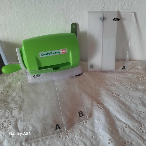 Papier stanz und - papier-stanz-,