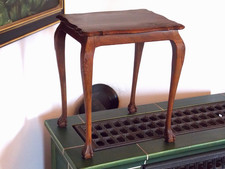 Beistell Tisch Tischchen ANTIK massiv rechteckig Klauenfüße Schnitzereien barock