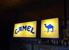 alte Leuchtreklame Neon Lampe