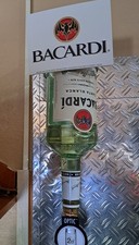 3 l Halter mit 3l Bacardi flache Glasflasche leer und Ausgießer alles original  