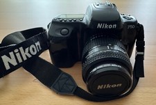 Nikon F50 Spiegelreflexkamera + AF NIKKOR 35-80 mm + orig. BDA englisch