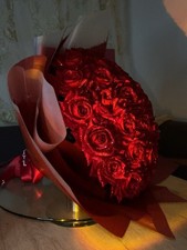 Eleganter Kunstrosen-Strauß mit Glitzereffekt - Rosen - Blumen Deko