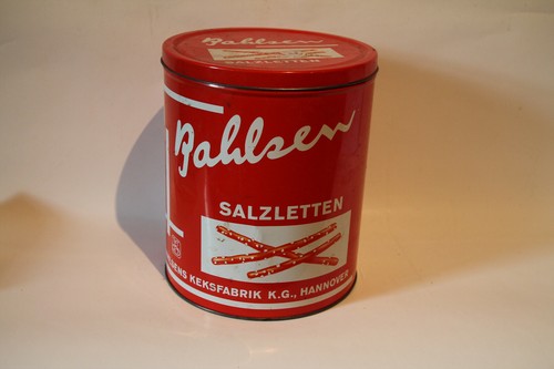 Große dose salzstangen - große,