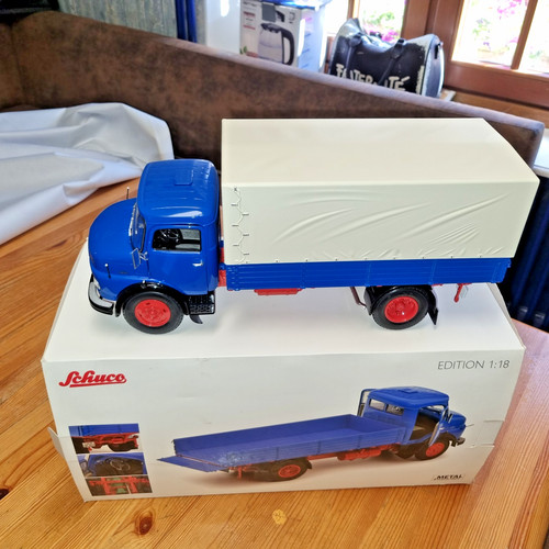 Schuco modell mercedes - 1:18,