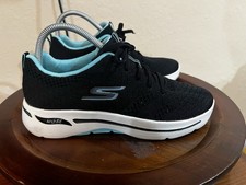 Skechers Womens 9 Go Walk Arch