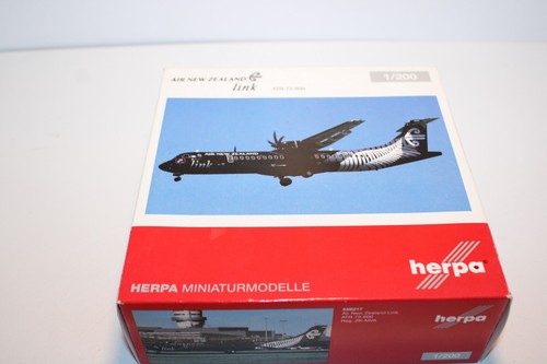 Herpa wings 200 flugzeug - herpa,