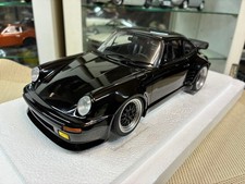 AUTOart 1/18 Porsche 911 Turbo