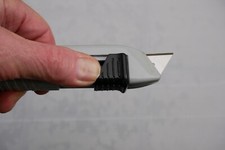 Messer Profi Alu Teppichmesser Cuttermesser Ersatz Trapezklingen Spender