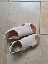 Bench Keilsandalette beige Gr. 40   2 x getragen; fällt leider größer aus....