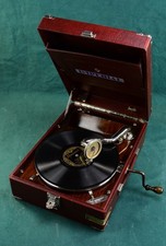 Sehr schönes und hochwertiges Imperial Koffergrammophon, England um 1920