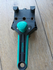 Wolfcraft 4640 Meisterdübler Universal-Dübelhilfe / Praktische Dübelhilfe