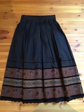 Rock Trachten Eger , Größe