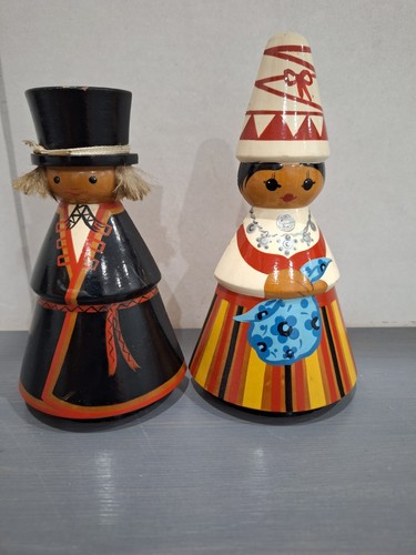 Russische trachtenfigure paar - trachtenfigure,,