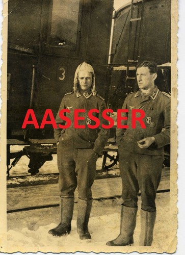 Luftwaffensoldaten und - 2,