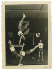 Orig. Foto Akrobaten bei