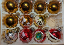 alte Christbaumkugeln aus