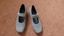 Theresia M Pumps Gr. 37,5 Weite H Wildleder grau