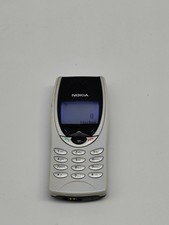 📱 Nokia 8210 –