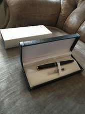 Füllfederhalter Füller