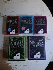 5 Bücher Night School Band