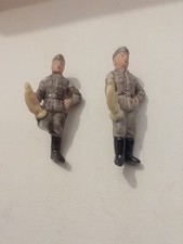 2  PORZELLAN FIGUREN WEHRMACHT