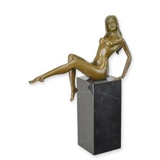 Bronzeskulptur Akt Liegend Frau
