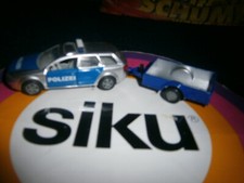 siku 1365 1519 Audi A4 Avant Polizei mit Anhänger Blau Silber