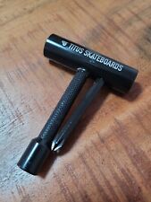 TITUS - Black Metal T