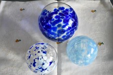 3 mundgeblasene Glaskugel