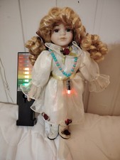 Haunted Doll ❤️ Lichtwesen