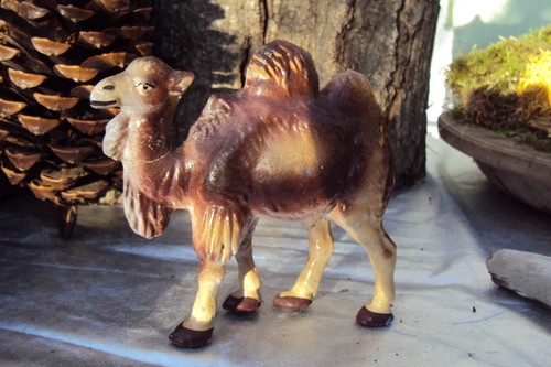 Antike krippenfigur kamel - krippenfigur,