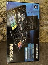 Reloop Mixon 4 DJ Controller