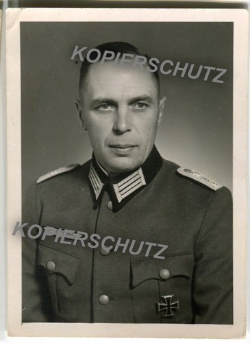 Portrait hauptmann mit ek - -, 1