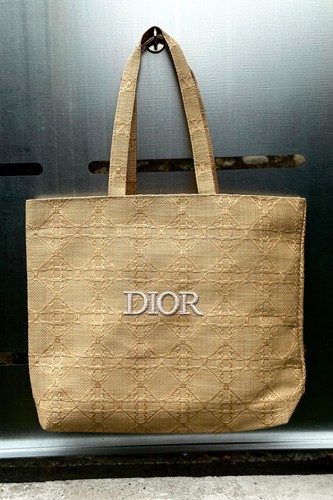Dior beauty bag gwp - gwp, gift