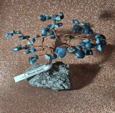 Edelsteinbäumchen aus