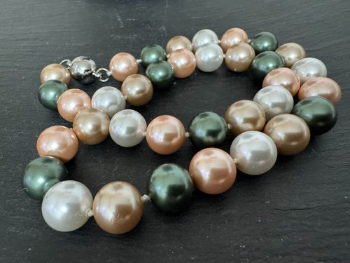 Muschelkernperlen collier - muschelkernperlen,