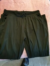 Hosen Damen Jogger, Yoga, Zumba in leichter Qualität Gr. L. Schw. Grau. je 7€