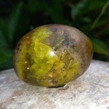 61 Gramm grüner Chloropal Opal Rohstein Pistazienopal Nr.D Opalith Nontronit Zen