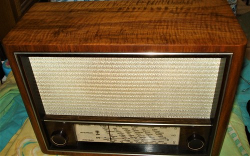 Altes röhrenradio seibt - altes,