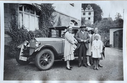 Foto mercedes benz plakette - foto,