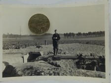 Foto Flak Soldat auf Stellung
